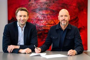 药厂总监：滕哈赫在曼联一些困难情况下取得的成功说明了他的能力