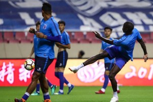 喜讯！申花正式宣布21岁德甲新星加盟，未来将是后防中坚