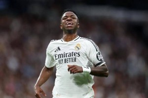 95分钟绝杀！维尼修斯失点，皇马1-2瓦伦西亚，西甲冠军渐行渐远