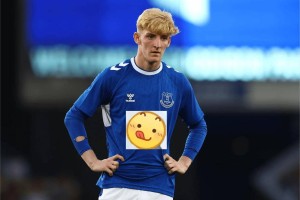 据报道，利物浦考虑签下德甲后卫，解约条款高达7400万英镑