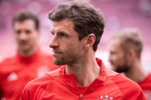 35岁功勋穆勒宣布结束17年拜仁生涯，德甲霸主将以12亿天才维尔茨接替