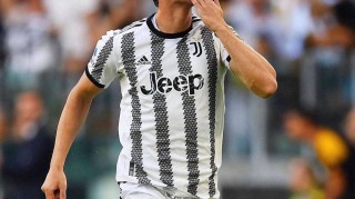 巴萨与AC米兰争夺弗拉霍维奇，意甲金靴前往沙特淘金，年薪高达两千万欧元