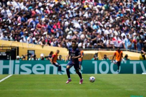 世俱杯惊现头号冷门！欧冠冠军巴黎圣日耳曼遭遇惨败，傲慢引发裁判争议